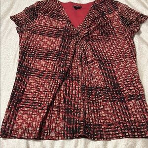 Dana Buchman Women's Red and Black Patterned Top